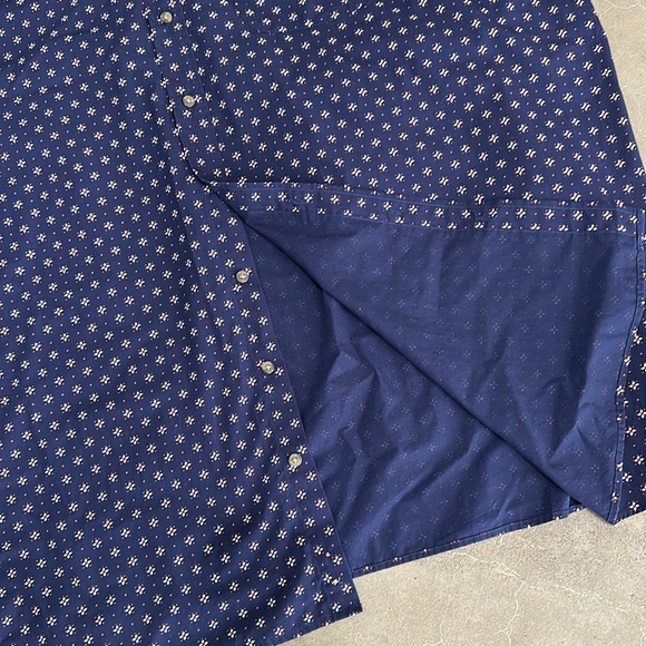 Men’s casual button down shirt - Picture 2 of 4